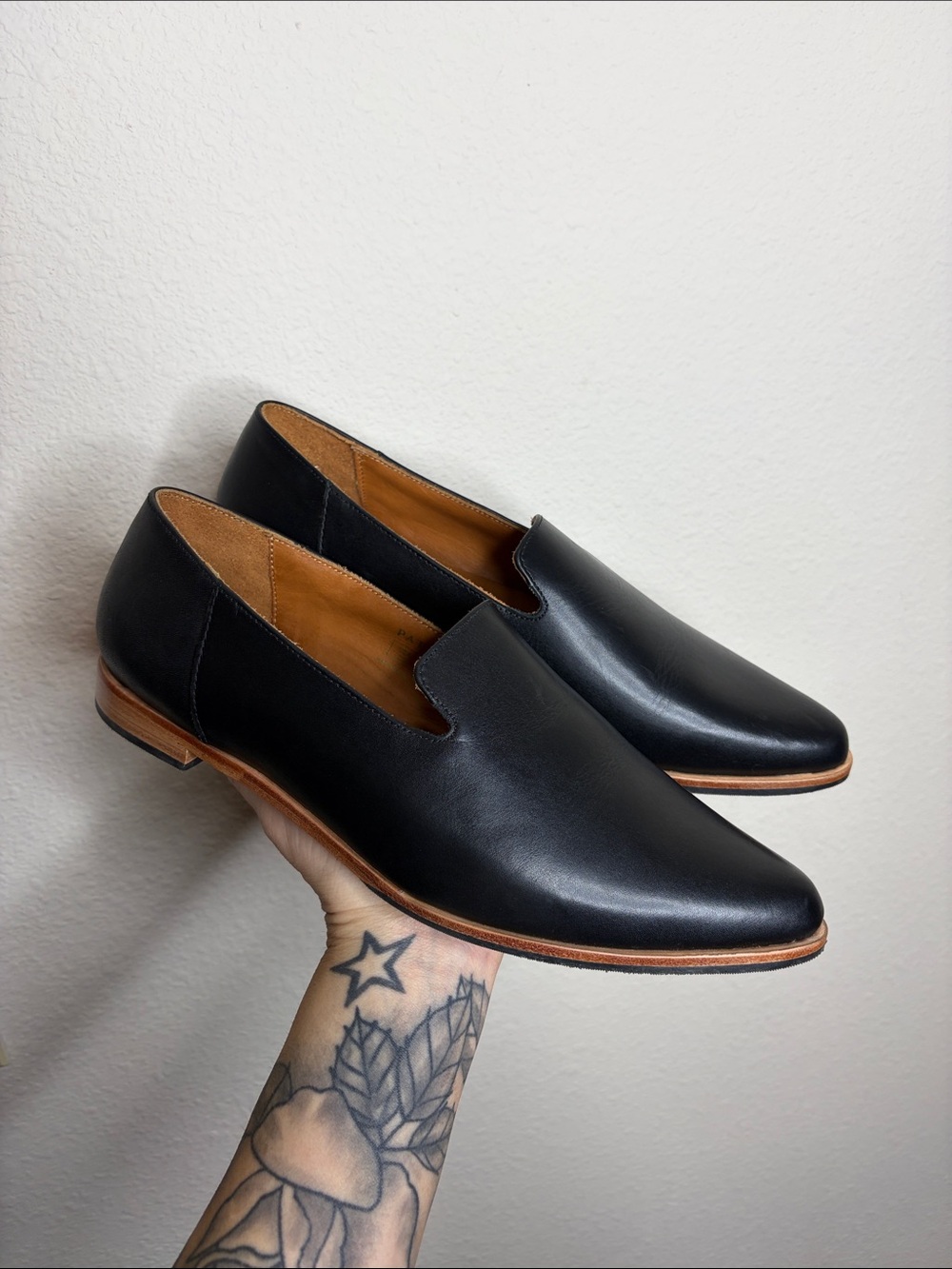 Patina | Women’s Black Leather Point Tor Loafer Flats Size 10 NWOB